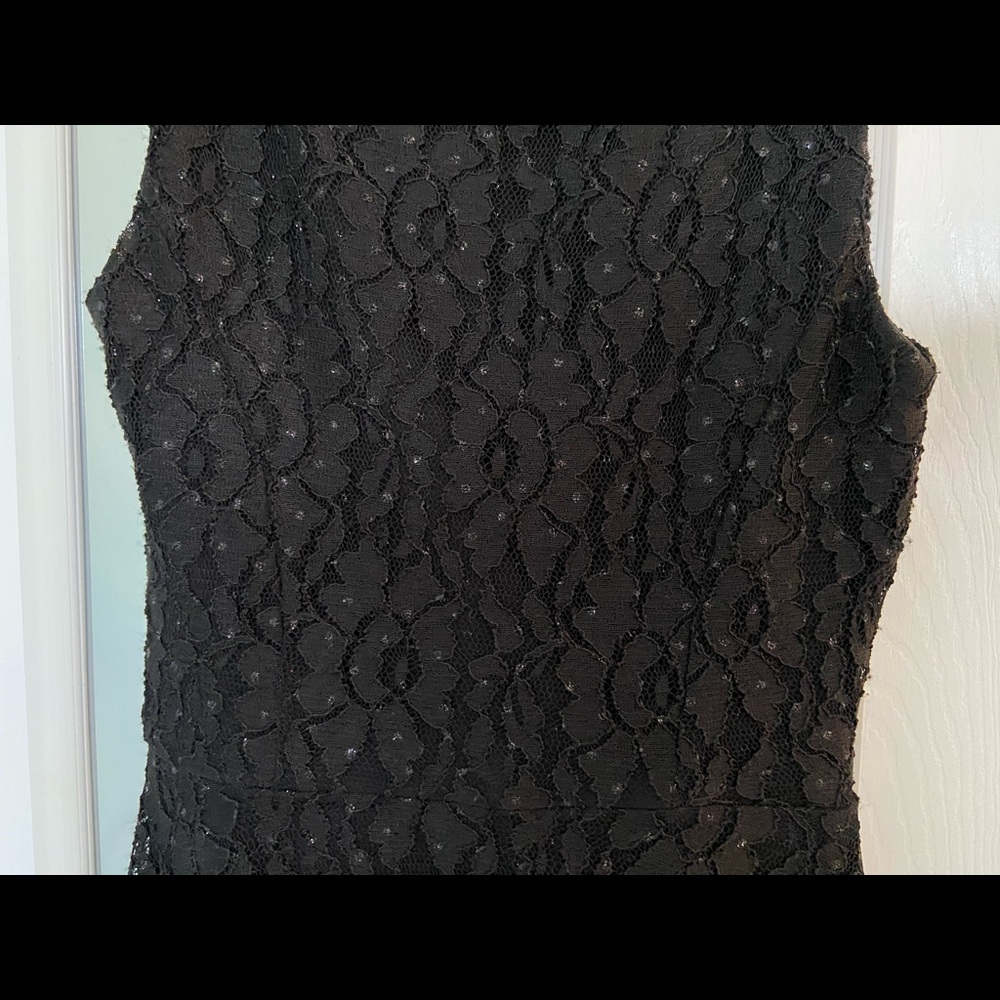 SPEECHLESS DRESS - Picture 2 of 2